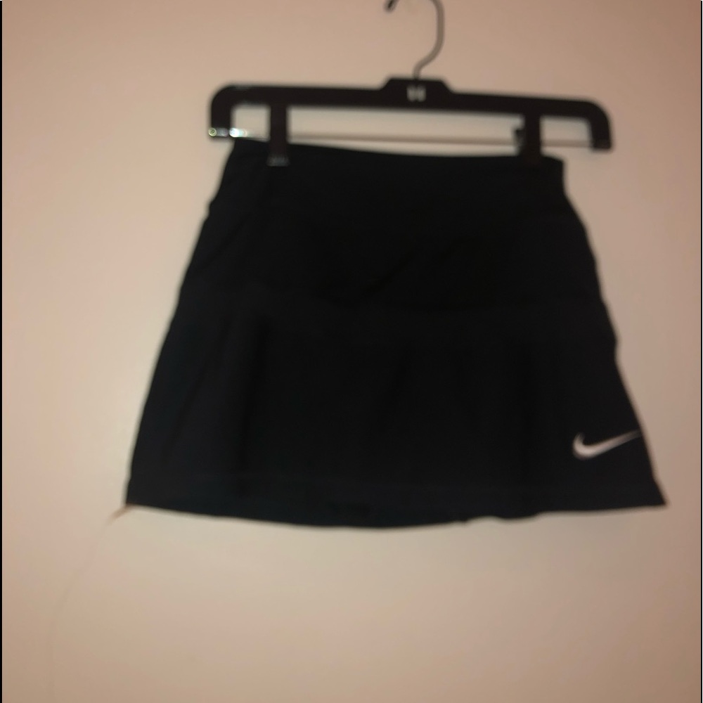 black xs nike skirt